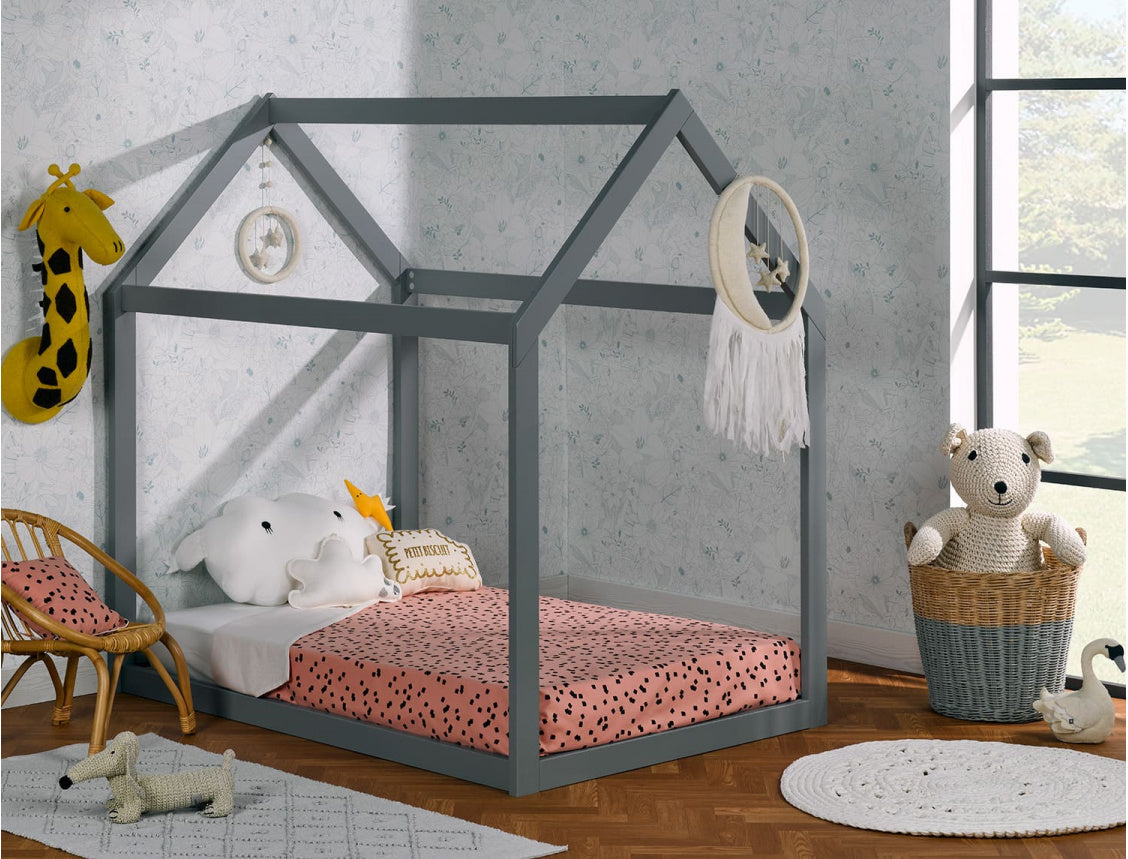 Lit cabane Montessori évolutif avec matelas
